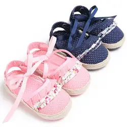 2017 детская обувь для девочек в горошек обувь принцессы с бантом новорожденных кроватки на мягкой подошве Обувь для малышей
