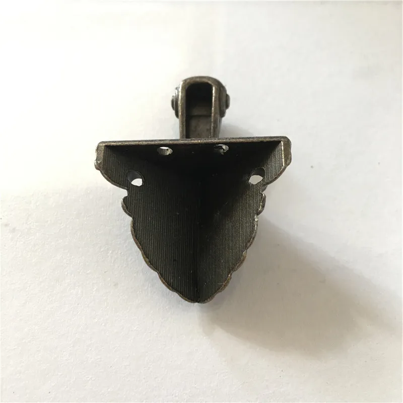 Case-Box-Corners-For-Furniture-Decor-Triangle-Pattern-Carved-Furniture-Hardware-corner-antique-footing-corner (3)