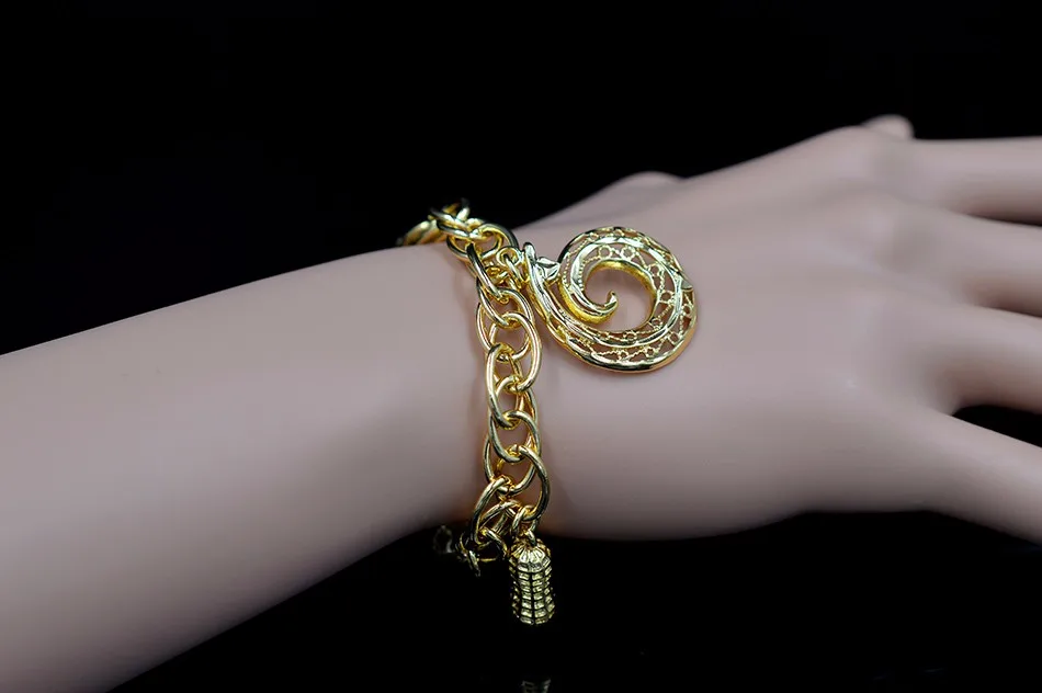 Bracelet (2)