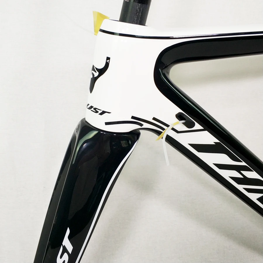 Cheap Carbon Road Frame Bicycles Bike Frame 48 50 52 54 56 cm Carbon Bike Frame BB30 BSA T1000 Carbon Fiber UD Black 9 Colors 2 Cheap Carbon Road Frame Bicycles Bike Frame 48 50 52 54 56 cm Carbon Bike Frame BB30 BSA T1000 Carbon Fiber UD Black 9 Colors 2