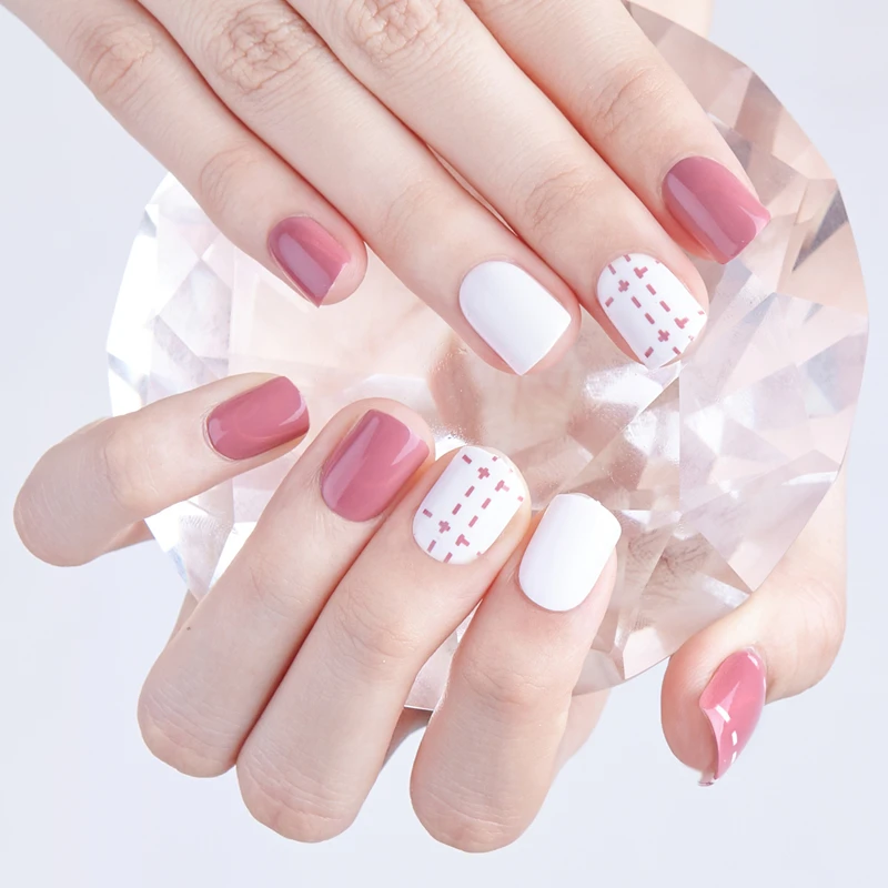 

24pcs Pale Mauve Line Fake Nail Art Decoration Striated Short Square Head White Full Cover False Nails Tips with Glue Sticker