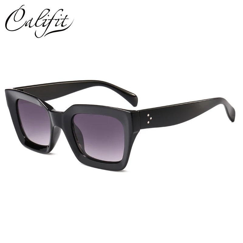 

CALIFIT Black Frame Vintage Square Men Sunglasses Women Rivet High Quality Gradient Sun Glasses For Women Ladies Shades Oculos