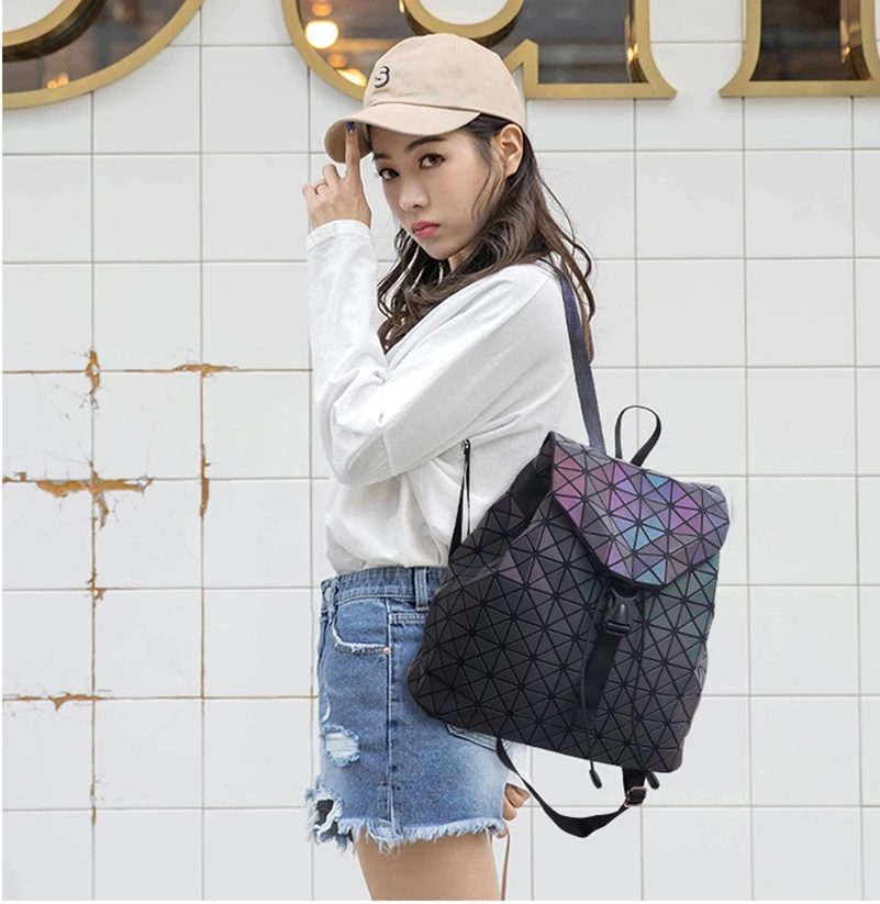 Nevenka Luminous Backpack Women Leather Geometric Backpacks Diamond Lattice Backpack Travel Girls Casual Daypacks Fashion 201805