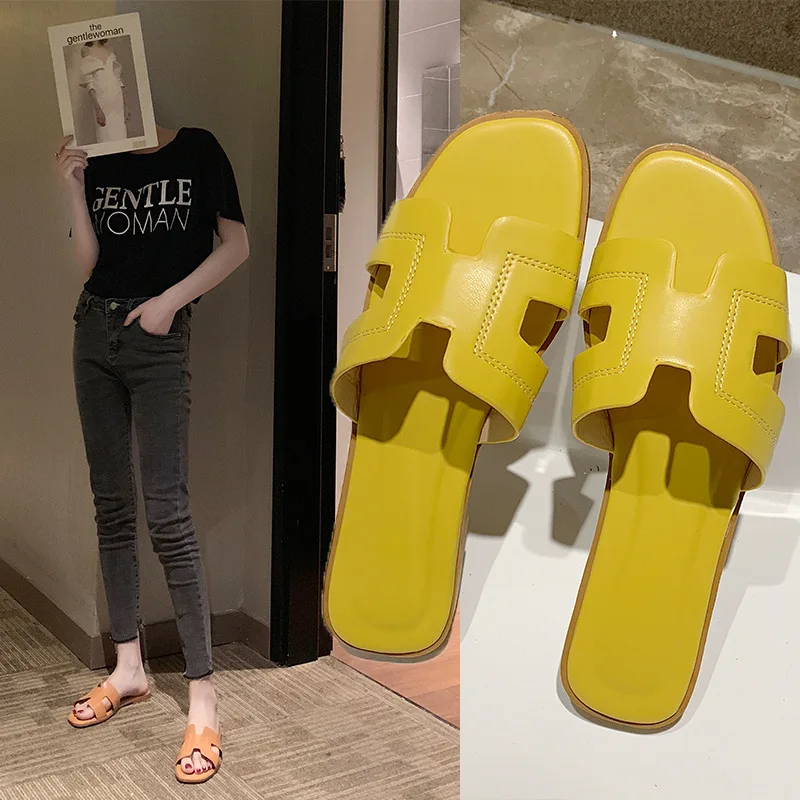 

2019 Summer New Hot Flat Bottom Simple Student Wild Wild Beach Shoes Breathable Soft and Comfortable