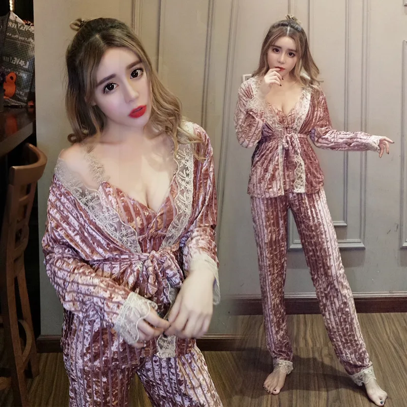 

Pajama Women Spring with Chest Mat Suspender Robe Golden Velvet Three-piece Sexy V Collar Home Suit Set 2019 Women Pajama Set