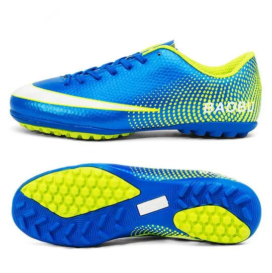 2018 New Professional Outdoor Soccer Shoes Waterproof Unisex Athletic