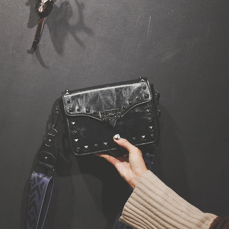 

Shoulder Bags for Women 2019 Brand Designers Flap Lock Rivet Solid Black