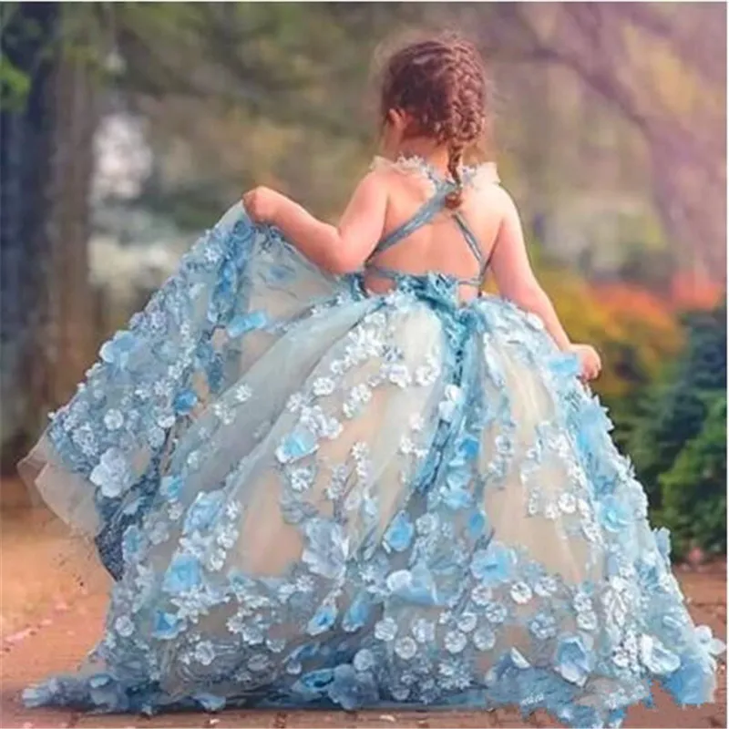 Fabulous Sky-Blauwe Fee Pageant Jurken Mouwloze Fluffy Prom Jurk met 3D Bloemen Applicaties Hand Made Bloem Open Back longoLX Fabulous Sky-Blauwe Fee Pageant Jurken Mouwloze Fluffy Prom Jurk met 3D Bloemen Applicaties Hand Made Bloem Open Back longoLX