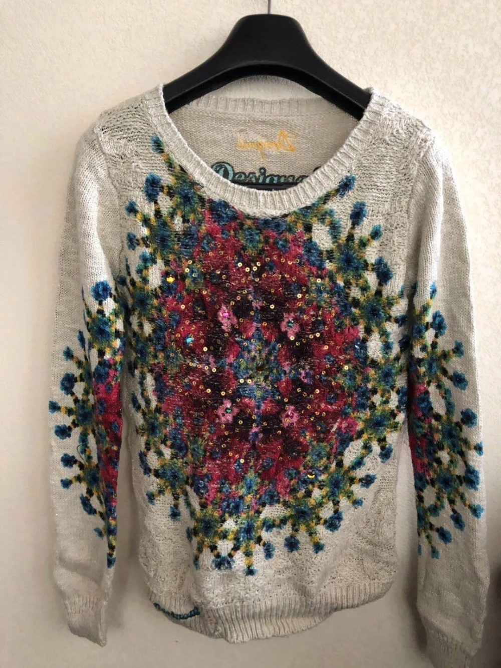 

desigu Single end goods outside Spain spring and autumn thin medium and long slim body beaded printed irregular stitching knit