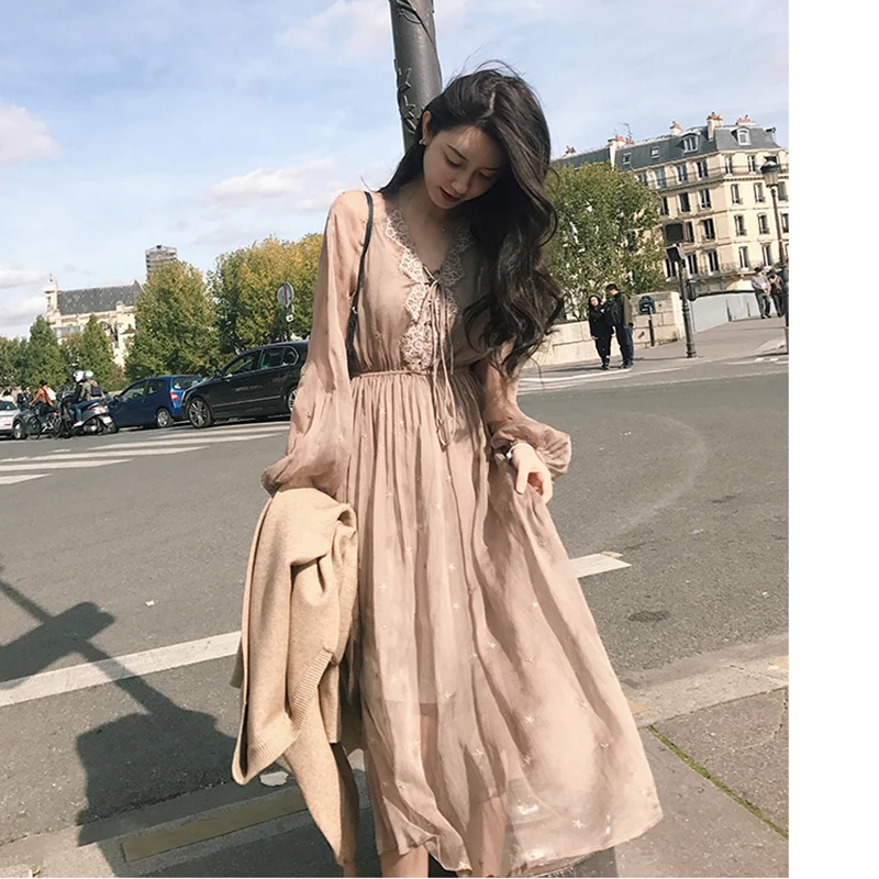 

Spring summer 2019 new women's Pentagram embroidery chiffon dress long-sleeved V-neck high waist raglan sleeve dress m26