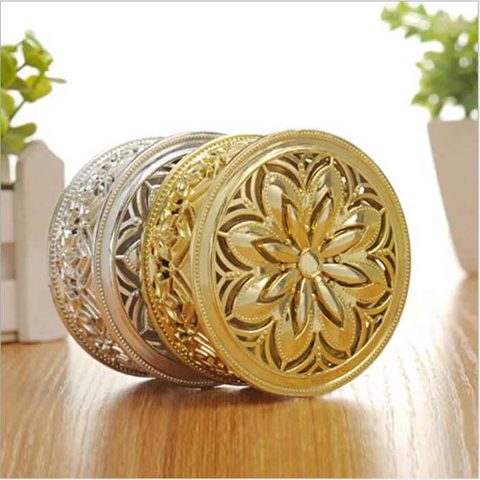 

20PCS Creative Hollow Petals Plastic Candy Boxes Wedding Favor Box Birthday Party Gift Box Baby Shower Decor