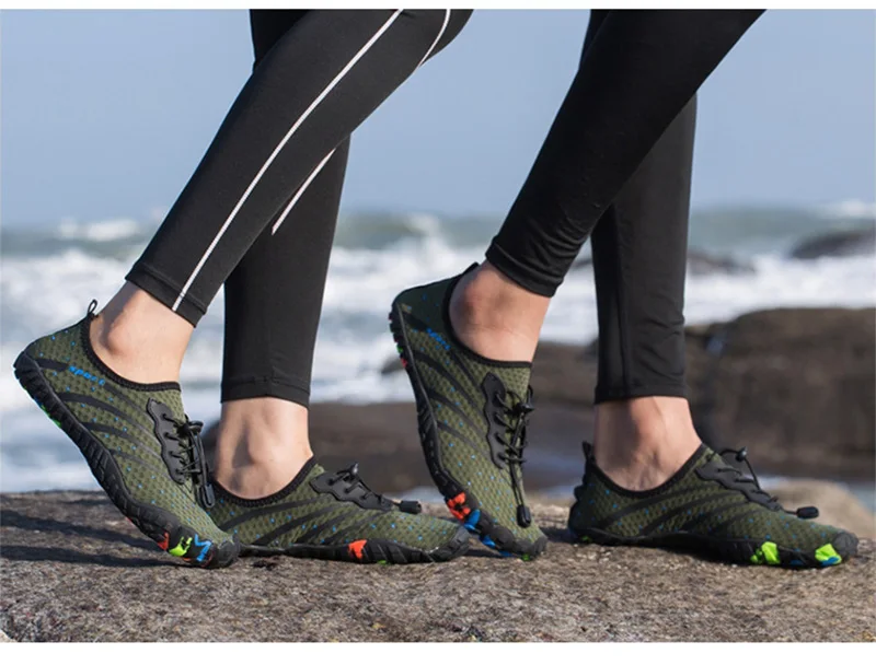 Verão dos Homens Sapatos de Água para Mulheres Sapatos de Praia Natação do Aqua Sapatos de Mergulho Sandálias de Pesca Novo Respirável Upstream Tênis Descalços 17 tênis descalços natação do aqua sapatos de mergulho sandálias de pesca