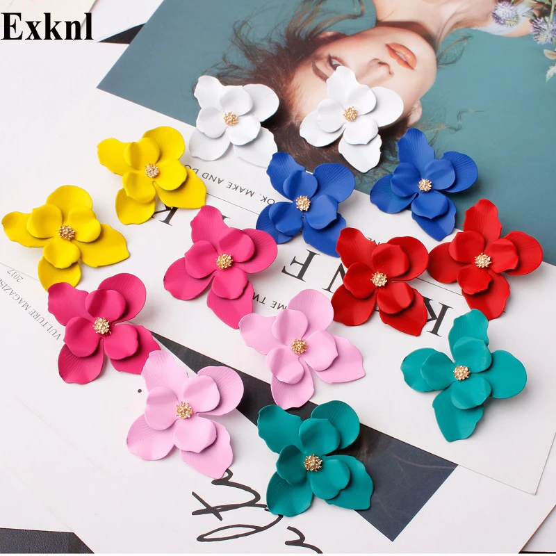 

Exknl Korean Flower Women Stud Earrings for Women Small Style Wedding Bohemian Stud Earrings Fashion Women Jewelry Earrings 2019