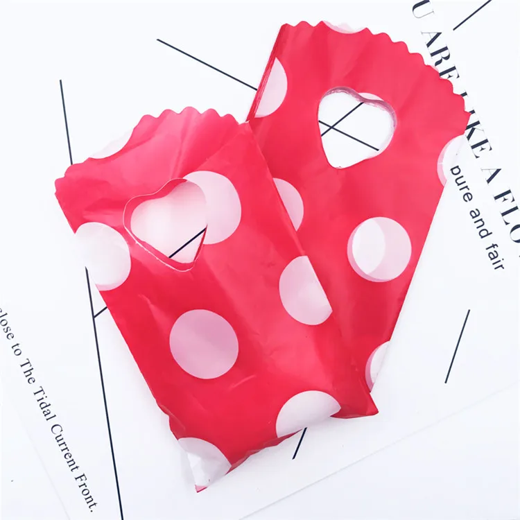 Милые мини-19 видов стилей, 50 шт./лот, маленькие пластиковые сумки с ручками, 9x15 см, вечерние подарочные сумки для конфет, упаковки ювелирных изделий с ручками - Цвет: Red White Dot