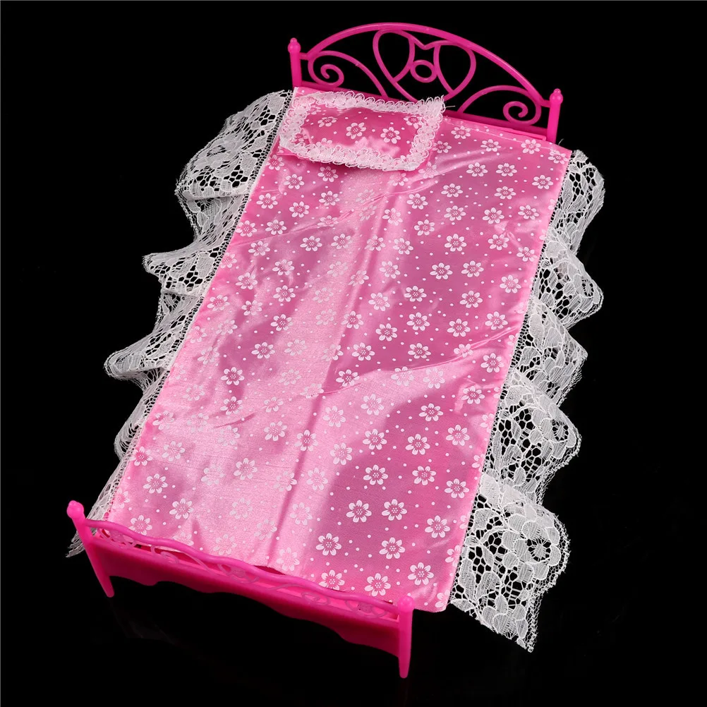 barbie setting house