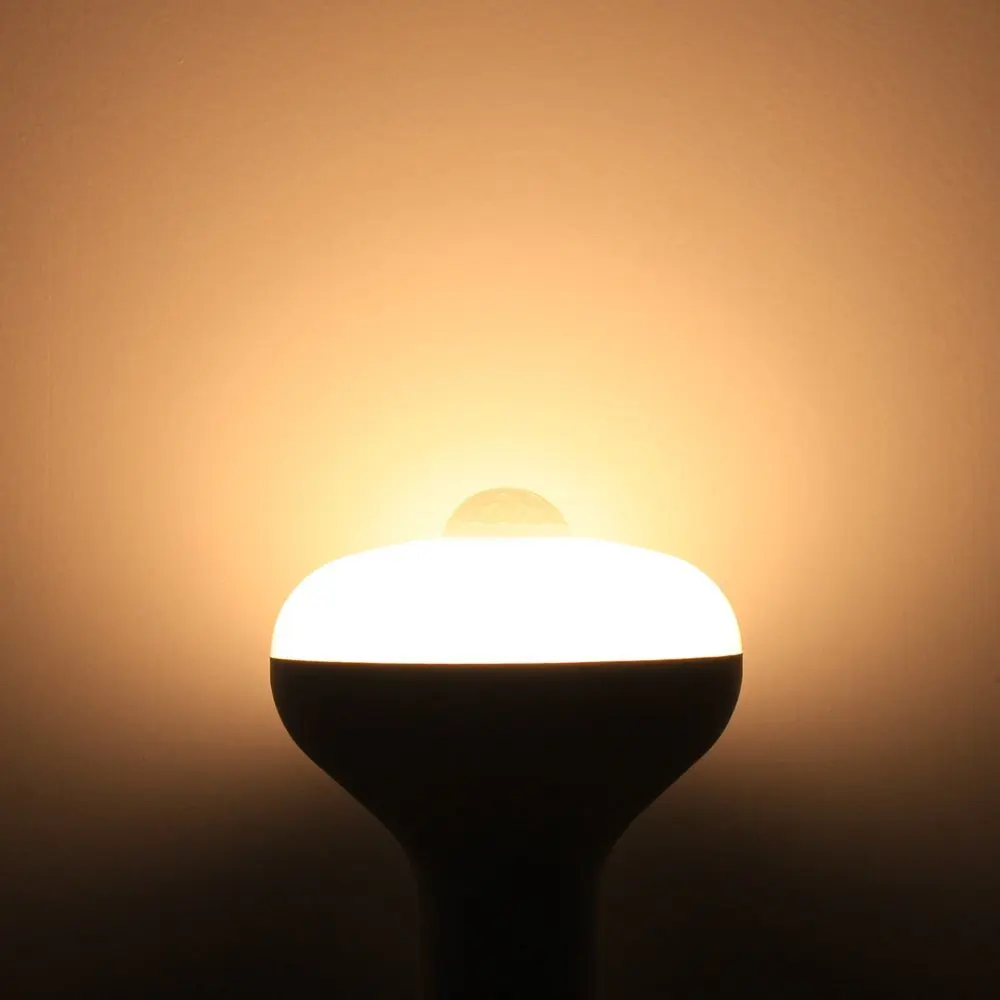 Lumiparty энергосберегающая лампа с активированным движением E27 9W инфракрасный