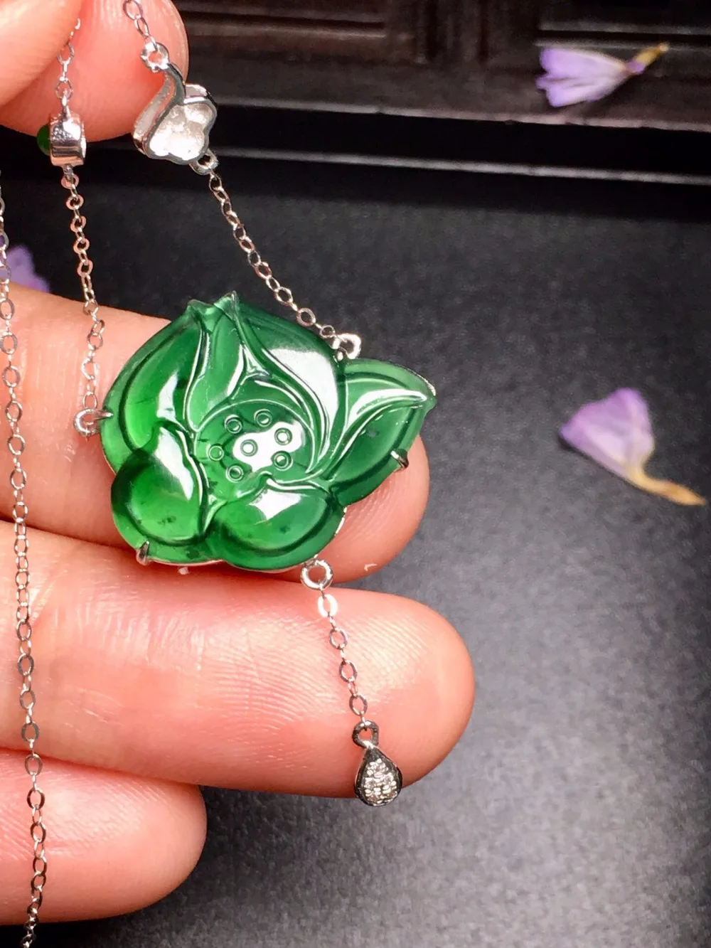 

427 Fine Jewelry 18K White Gold Buddism Buddha 100% Natural Green Burmes Jade Gemstones Pendant Necklace Fine Pendants Necklaces