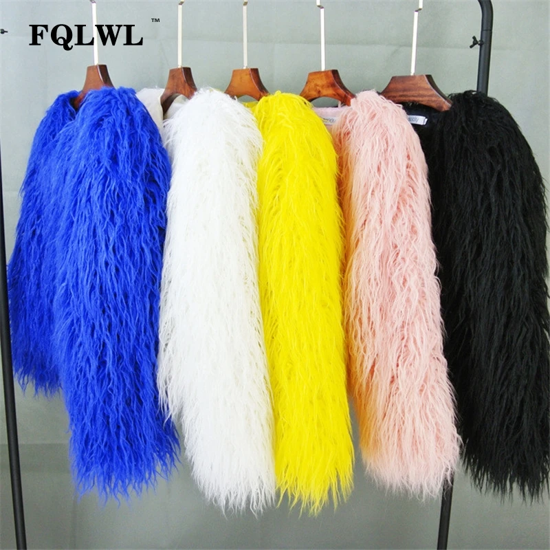 Comprare FQLWL Colorato Caldo Del Faux Cappotto di Pelliccia Delle Donne Più Il Formato Nero Bianco di Colore Rosa Della Peluche Cappotto Femminile Giacca di Pelliccia di Inverno di Autunno di Shaggy tuta sportiva