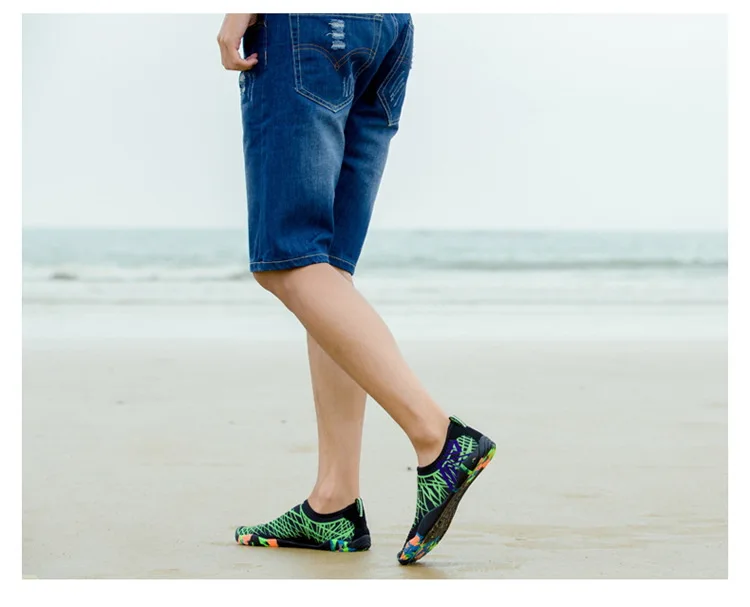 Sapatos de natação