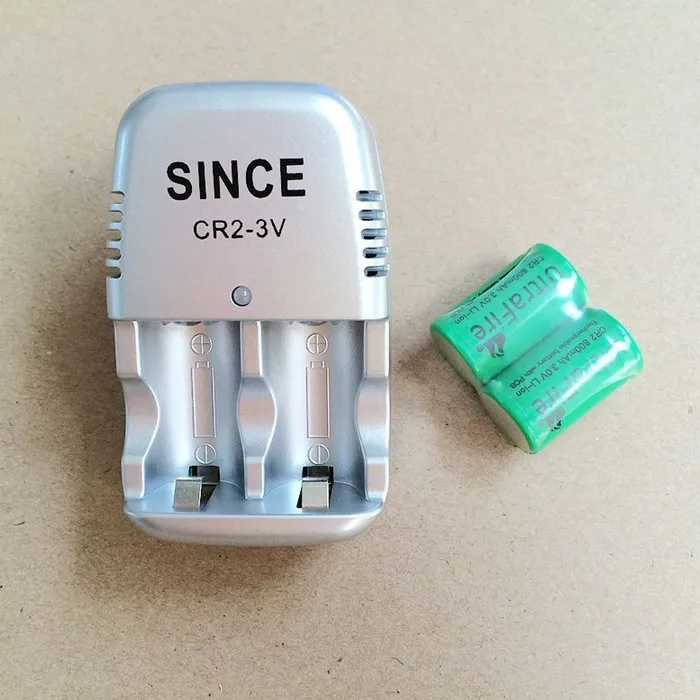 HOT NEW CR2+charger 800mah 15270 3v Rechargeable lithium battery(2