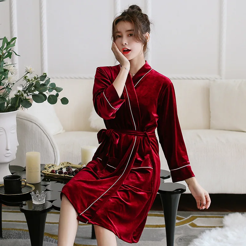 Autumn winter gold velvet women/man bathrobe solid mid length lovers kimono robe