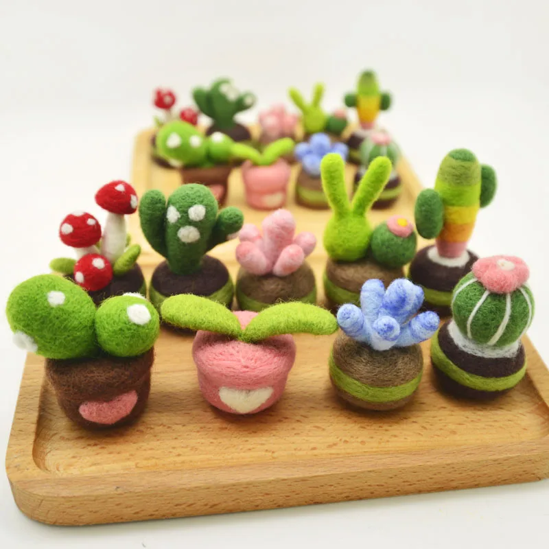 

Succulent plants wool needlepoint kit wool felt needle felting pendant craft needlecraft DIY handmade
