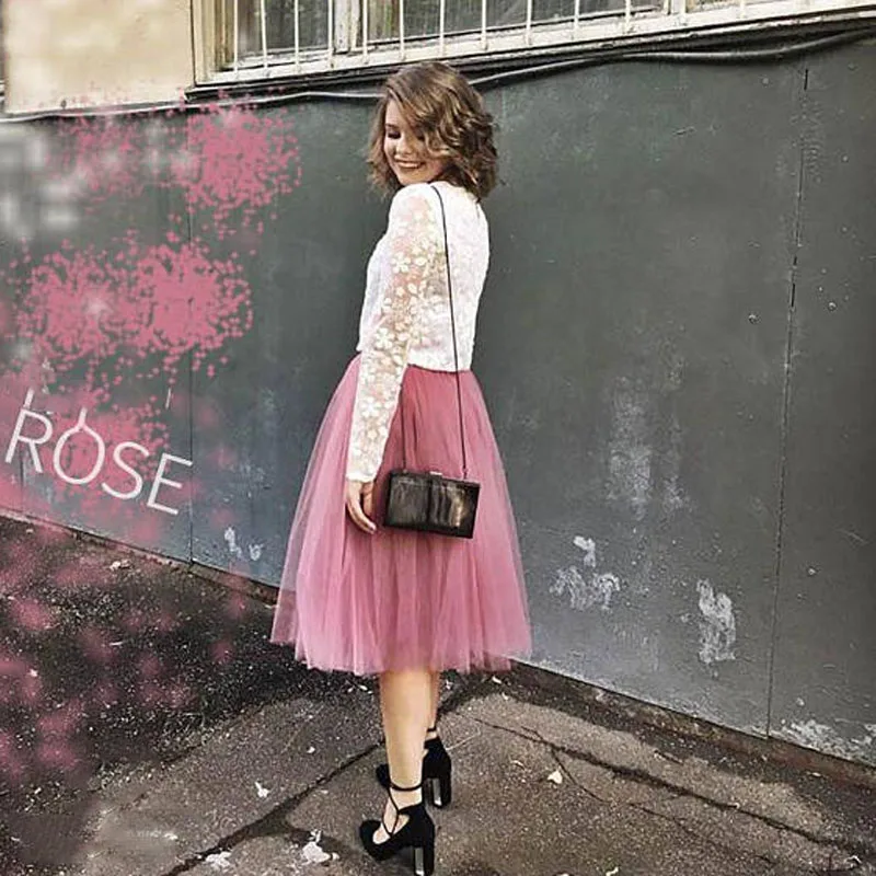 Soft Tulle Rose Plum Color Knee Length Tulle Skirts For Yong Lady