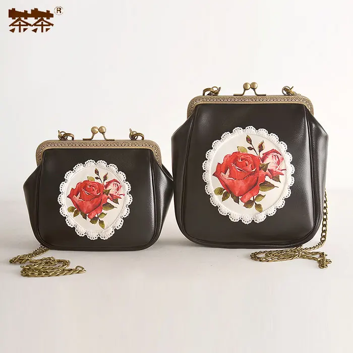 Princess sweet lolita bag The original manual retro elegant rose shell bag all-match bag Crossbody Handbag Black Purse BAG45