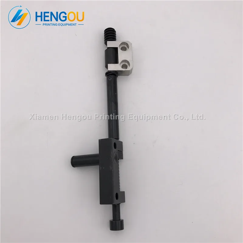 

2 pieces free shipping Hengoucn SM102 adjusting worm gear,spare parts for Hengoucn offset machine length 22cm