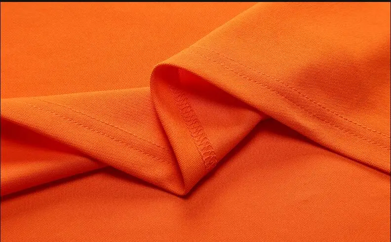 das camisas de lapela do botão de