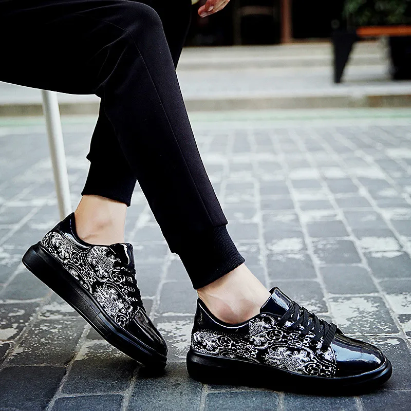 

Men Sneakers Black Glitter Shinny Bling Casual Shoes Men Luxury Designer Zapatos De Hombre Men Sneakers Glossy Male Flats Shoes