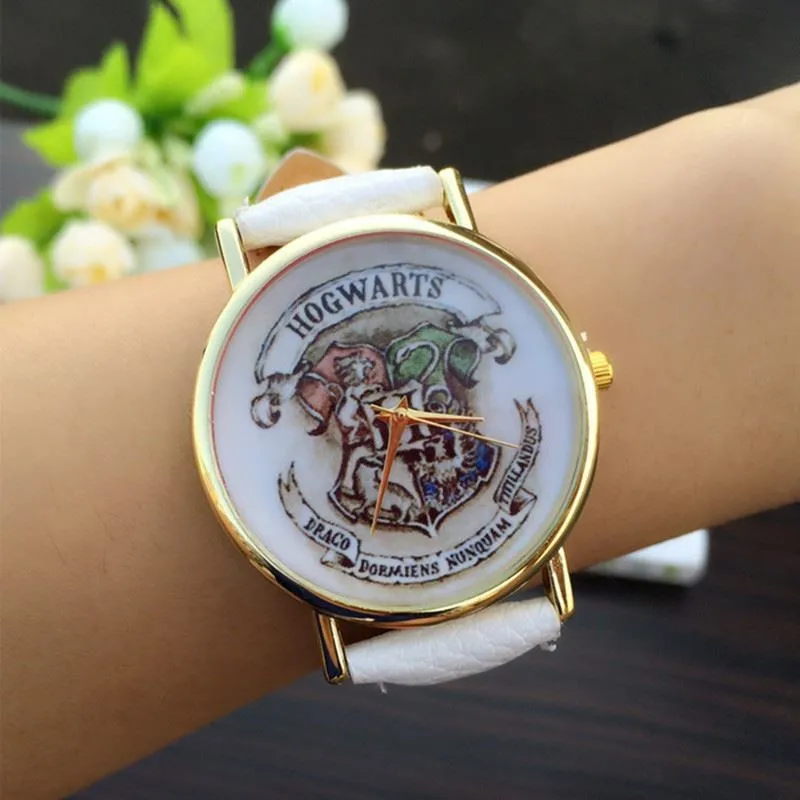 

New fashion HO Harry Potter series retro elements soft leather belt female models new wave English no digital pin buckle watch