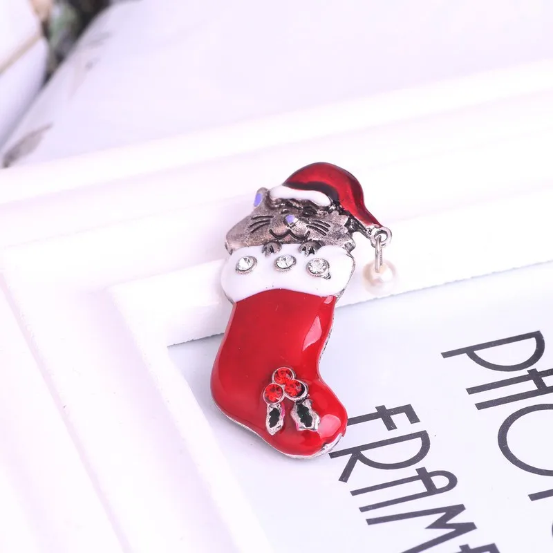 

2018 JEWELRY Christmas shoes fashion brooches Kiwi trendy christmas Brooches For Women And Kids simpsons women accessorie