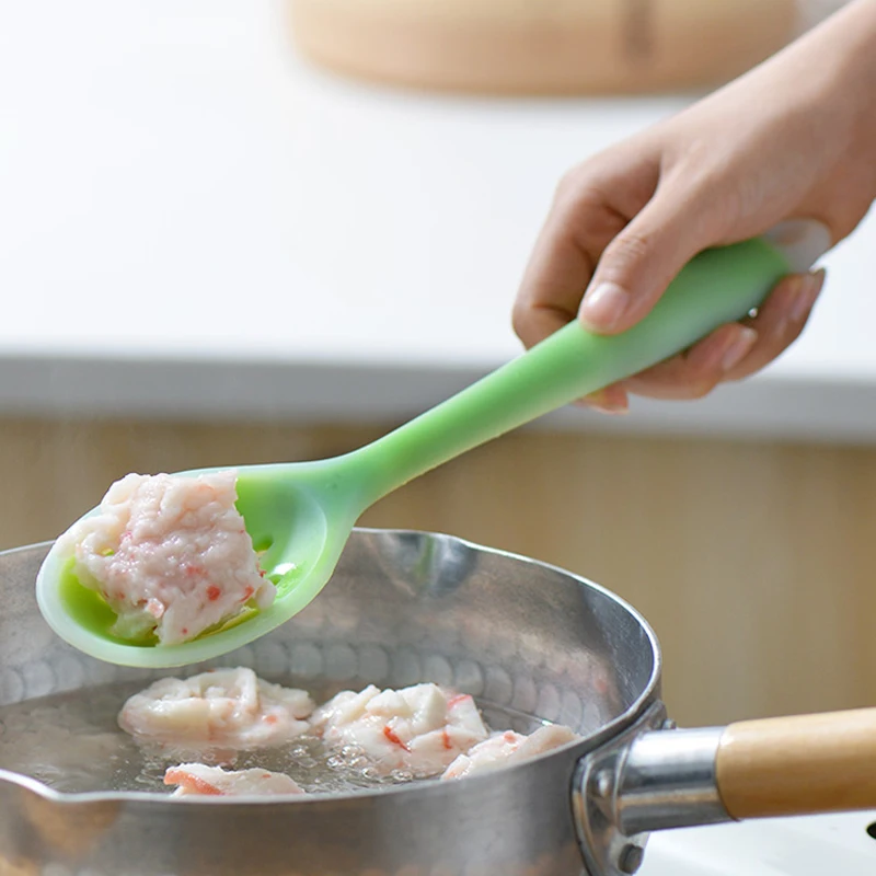 Silicone Kitchen Spoon Slotted Spoon Large Long Handle Strainer Spoon Skimmer Silicone Soup Ladle Colander Spatula Cooking Tools (7)