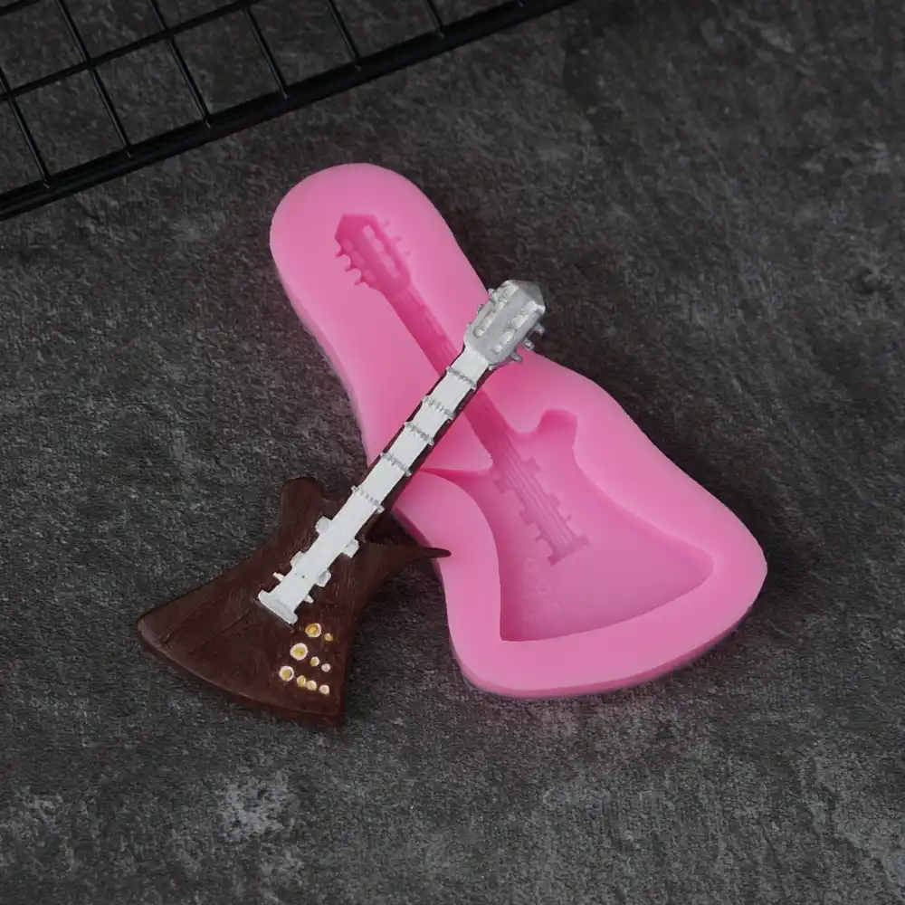 Moule 3d En Silicone En Forme De Guitare Instrument De Decoration De Gateau Fondant Basse Moules A Cupcake En Pate Pour Gateau Theme De Musique Aliexpress