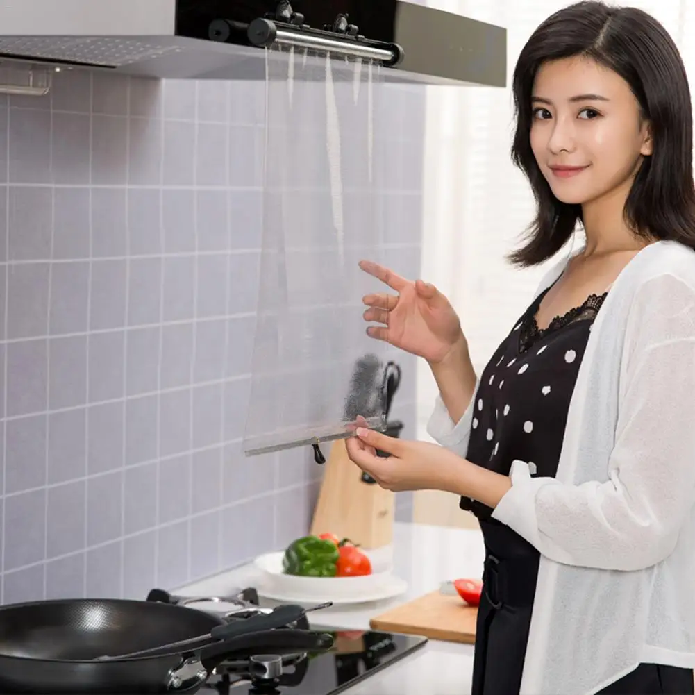 

Kitchen Restaurant Mask Cooking Anti-Oil Splash Preventing Anti-Scald Spilled Fume Masks Transparent Oil-proof Baffle