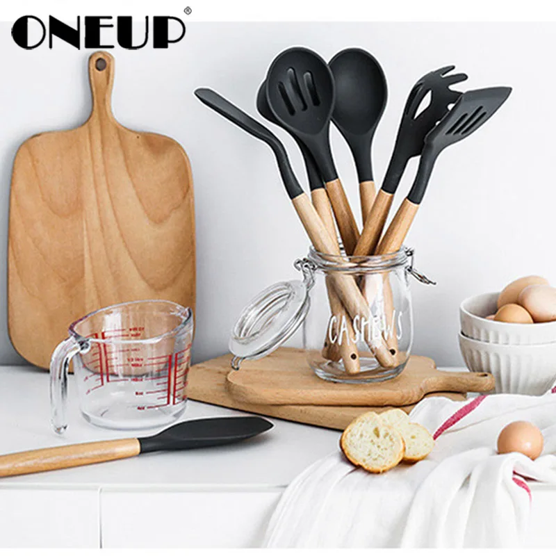 

ONEUP Kitchen Utensils-Cooking Utensil 8 PiecesUtensil Set Silicone Heat-resistant With Beech Wood Handle Spoon Nonstick Pots
