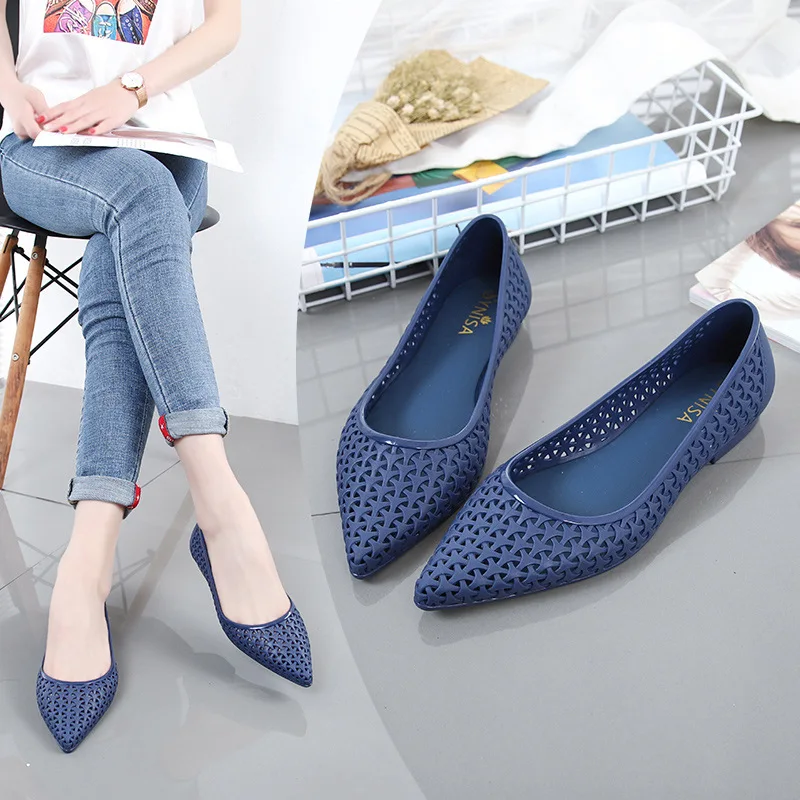 

2019 Summer Jelly Flats Women Beach Sand Soft Hollow Out Casual Sandals Flat Heel Pointy Toe Slip on For Female