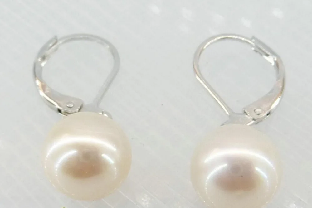 

free shipping 00245 White Akoya Pearl Dangle Earring