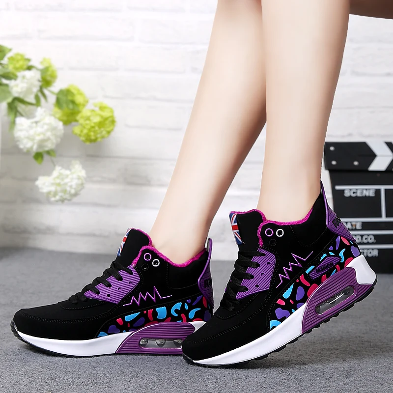 

New Hot Ms. outdoor sports shoes women Running shoes Women's Soft and comfortable plush warm winter women sneakers size355-40