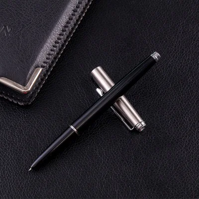 Wingsung Fashion and Classical Fountain Pen with 0.5mm Iridium Nib High Quality Smooth Writing Pens for Student Ink Pens - Цвет: Черный