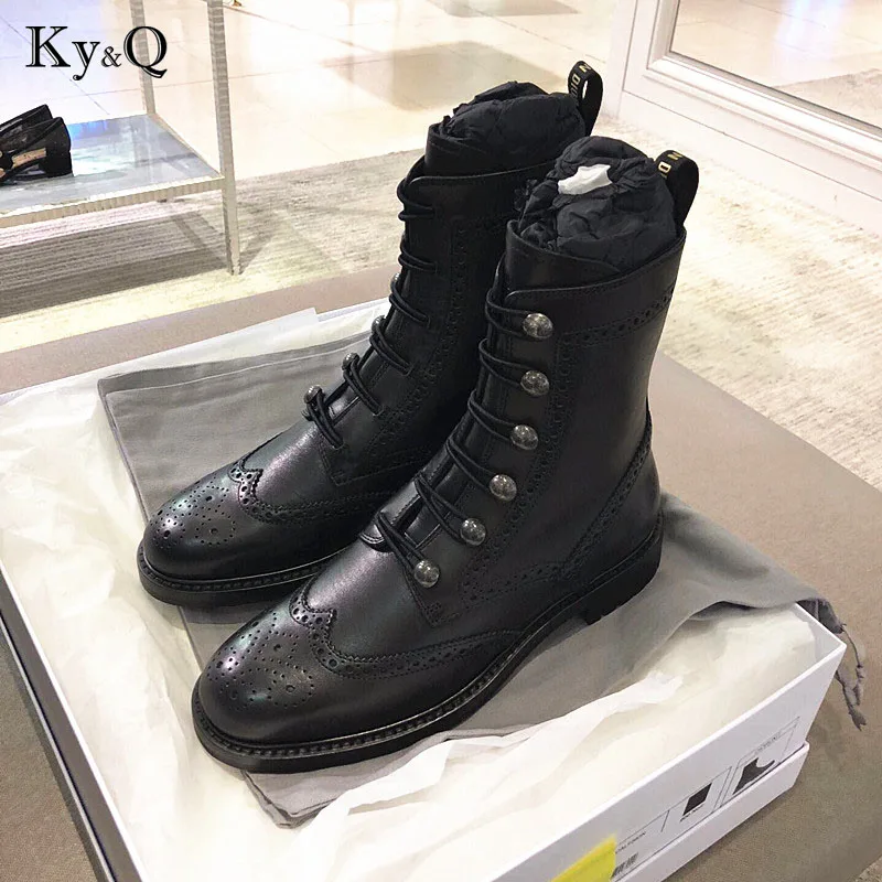 

New Fashion European Style Black Ankle Boots Flats Round Toe Black Zip Martin Boots Real Leather Woman Shoes With Warm Plush
