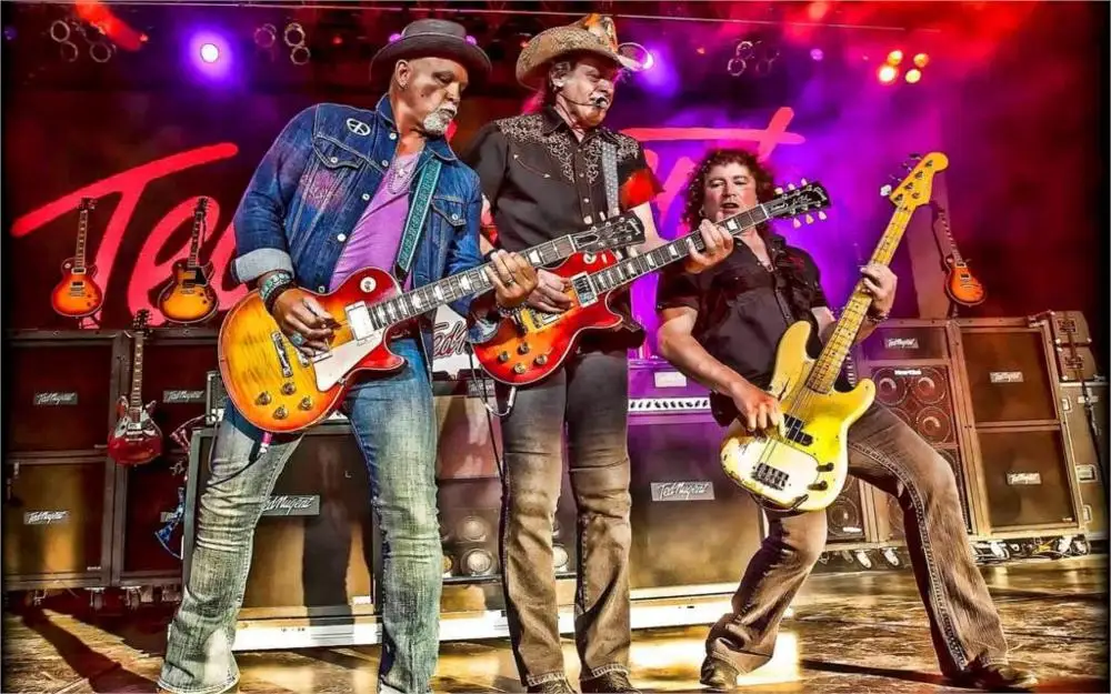 крусифайд барбара рок. Ac/dc группа. рок. Judas priest. хард рок исполнители.