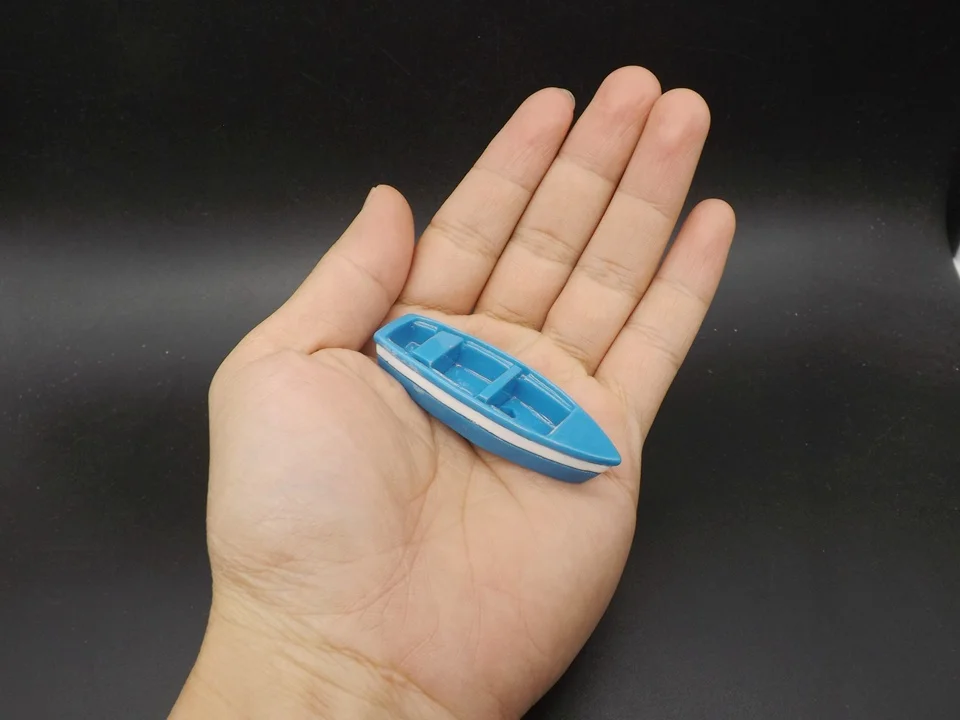 Tiny-B103-Boat (6)