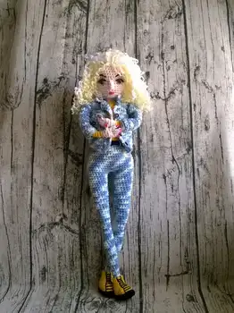 

crochet toys amigurumi handmade rattles jane army girl model number 19070302