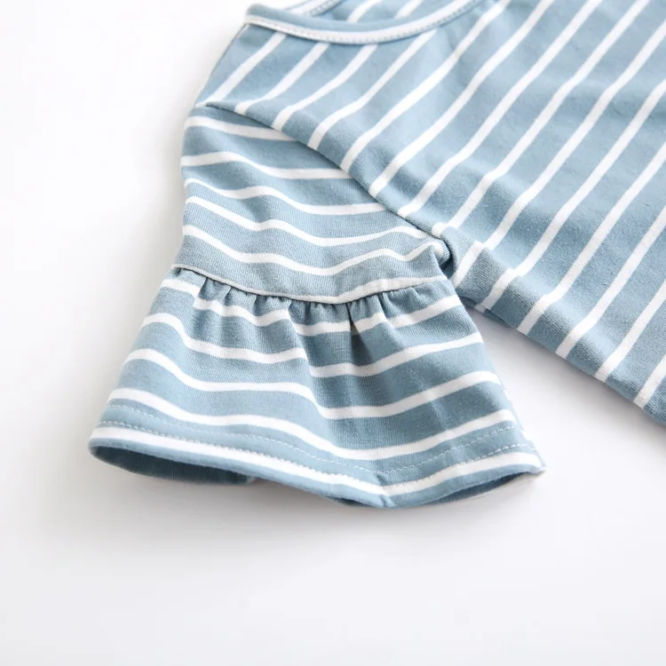 Платье для маленьких девочек Новинка года, летние хлопковые повседневные топы в синюю полоску, детская одежда футболка детская От 0 до 4 лет с рукавами-рюшами