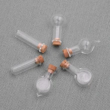20pcs/lot Mix model cork glass bottle with eye hook charm glass vial pendant fashion glass globe glass dome цена 20pcs/lot Mix model cork glass bottle with eye hook charm glass vial pendant fashion glass globe glass dome цены онлайн