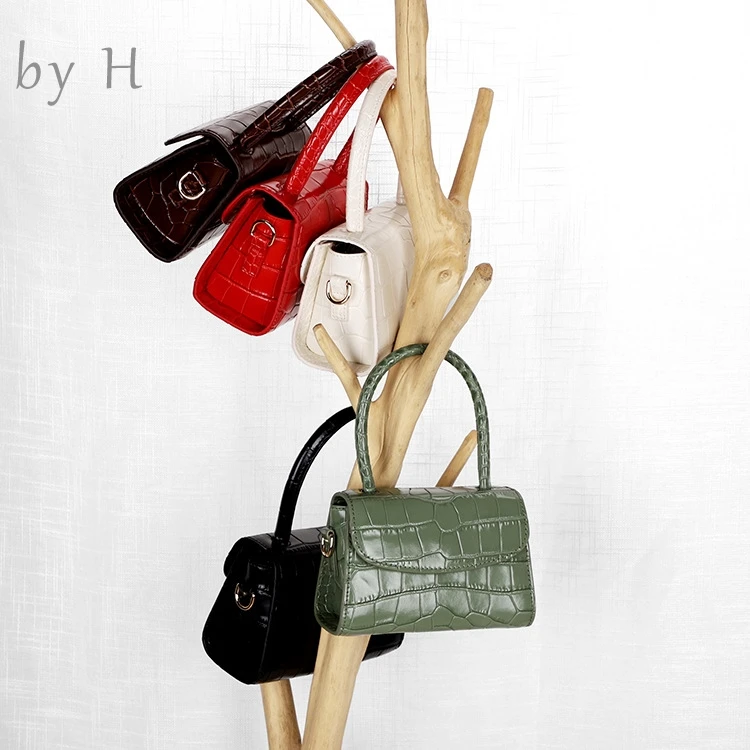 by H womens clutch 2019 embossed crocodile shoulder bag genuine leather bolsa mini day clutch alligator chic flap bag messenger
by H womens clutch 2019 embossed crocodile shoulder bag genuine leather bolsa mini day clutch alligator chic flap bag messenger