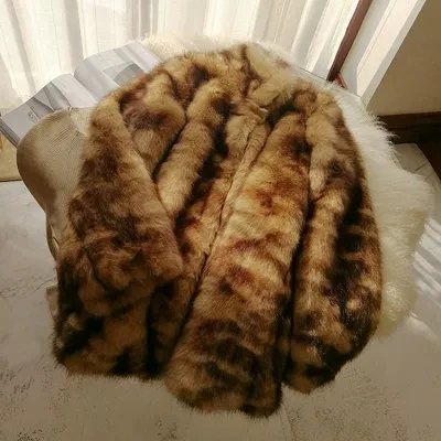 

Autumn and Winter Thick Warm Stand collar Faux Fur Coat