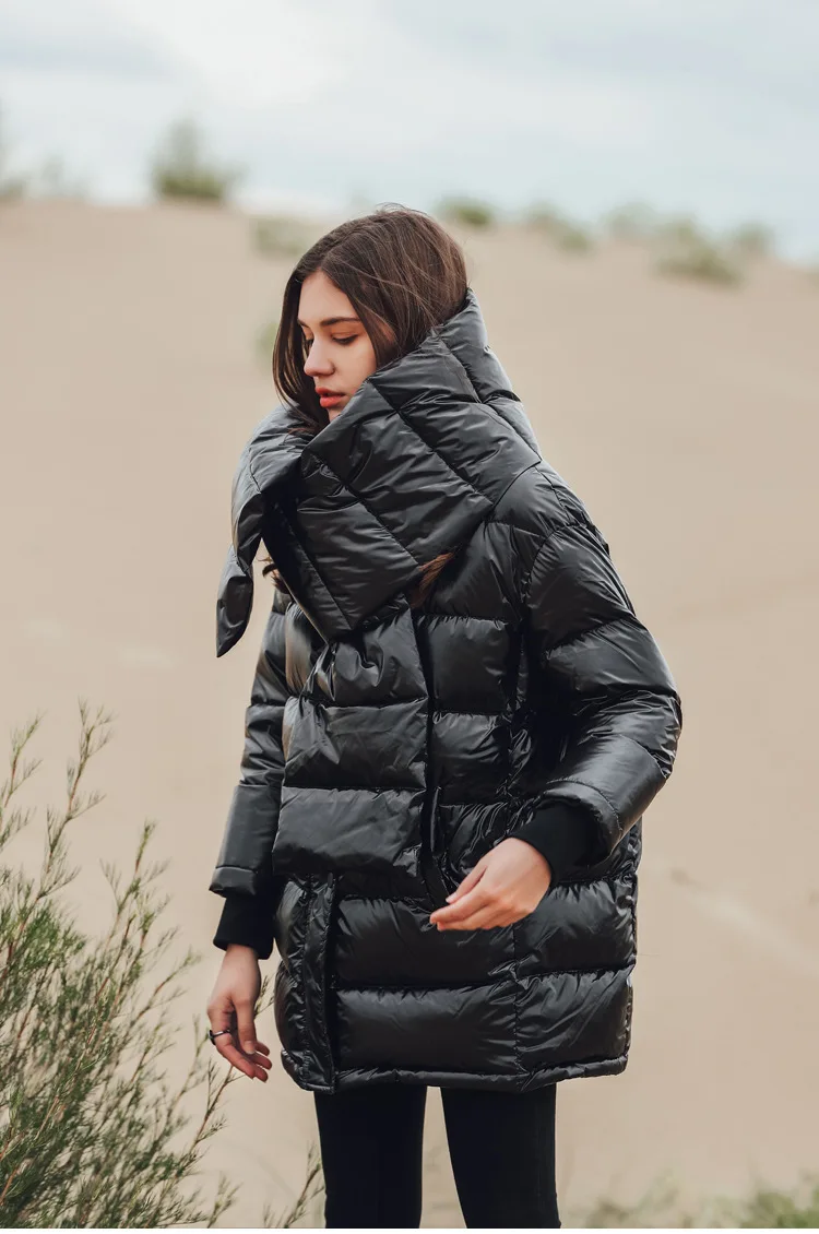 winter new fashion brand 90% white duck down jacket female big size warm longer down coat with a beautiful Bib wq151